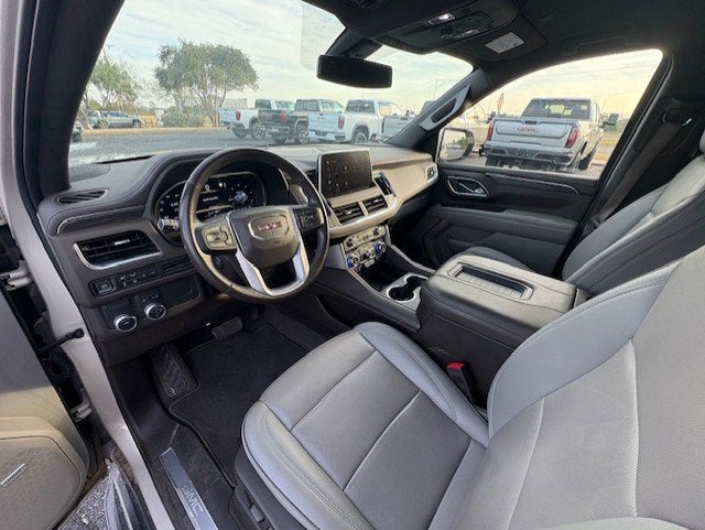 2022 GMC Yukon XL SLT