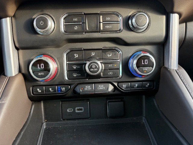 2022 GMC Yukon XL SLT