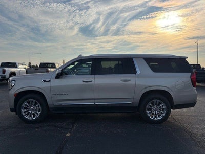 2022 GMC Yukon XL SLT