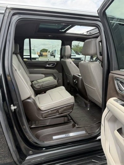 2023 GMC Yukon XL SLT