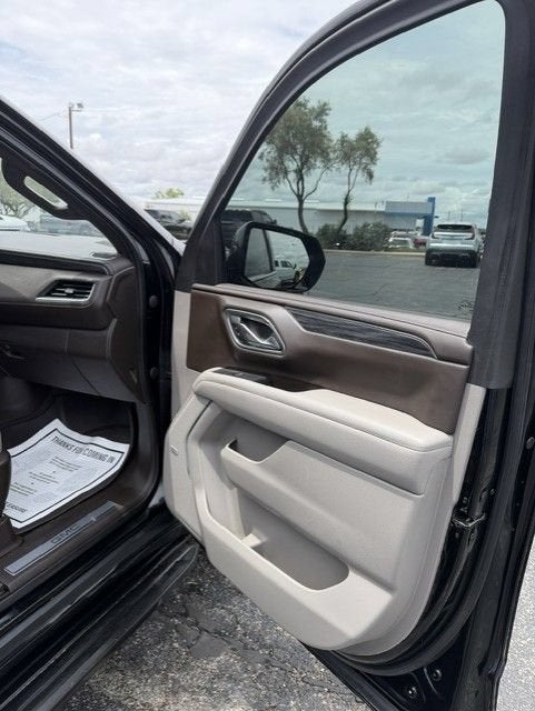 2023 GMC Yukon XL SLT