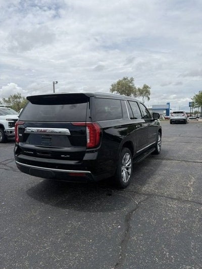 2023 GMC Yukon XL SLT