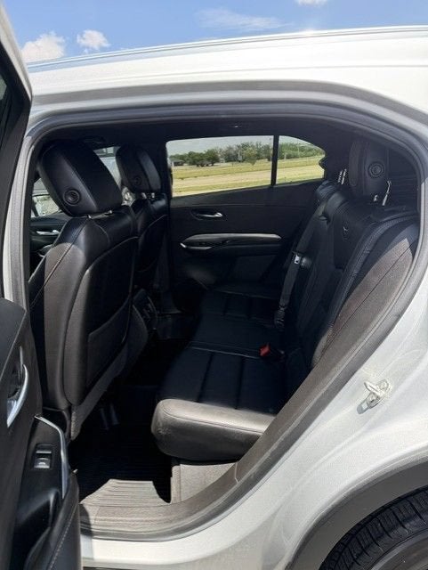 2022 Cadillac XT4 Premium Luxury