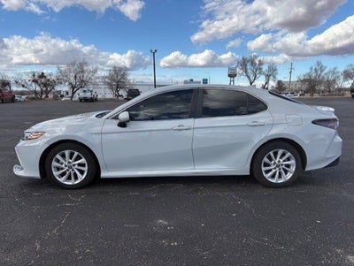 2022 Toyota Camry LE