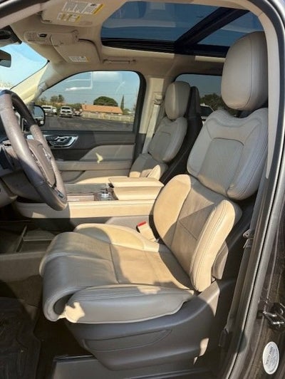 2023 Lincoln Navigator L Reserve