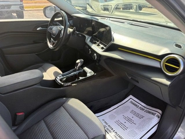2024 Chevrolet Trax LT