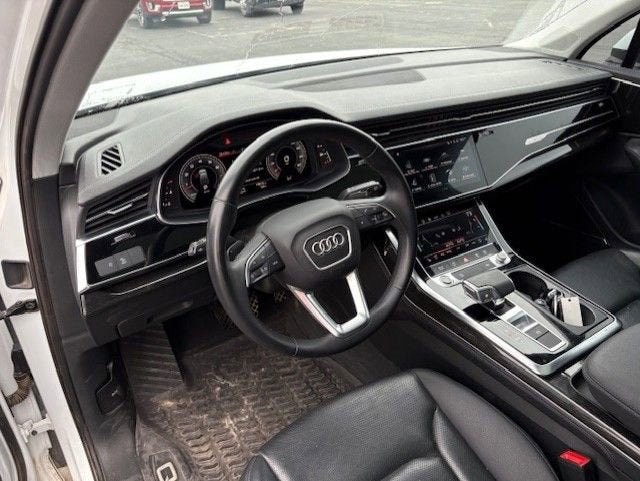 2023 Audi Q7 Premium Plus
